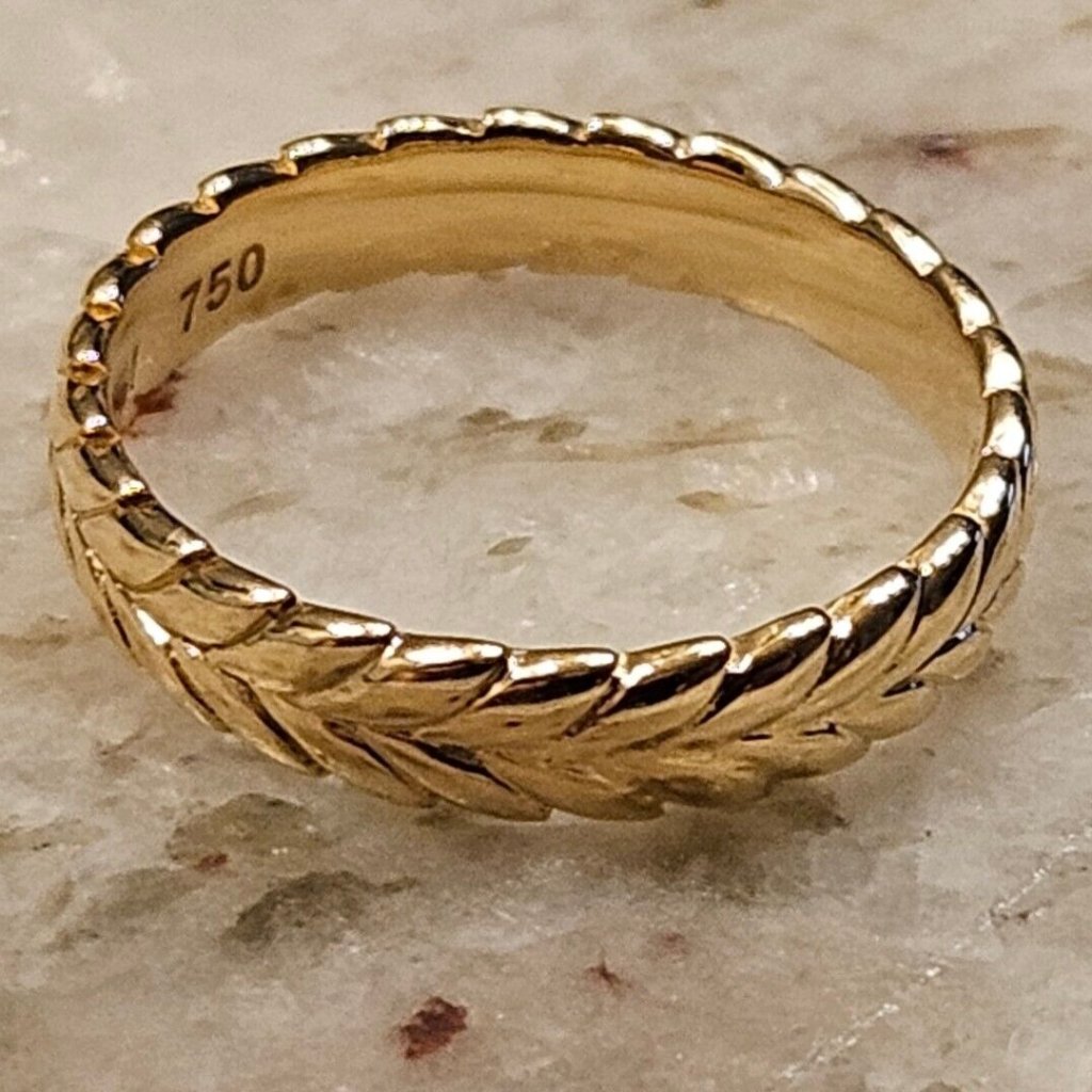 New Monica Rich Kosann Breathe Leaf Poesy Stackable 18k Yellow Gold Ring 3 — image 4 of 8